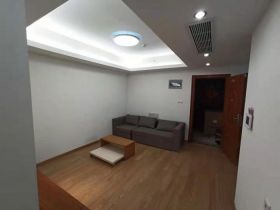 润华国际中心 3室2厅1卫 100m&sup2;