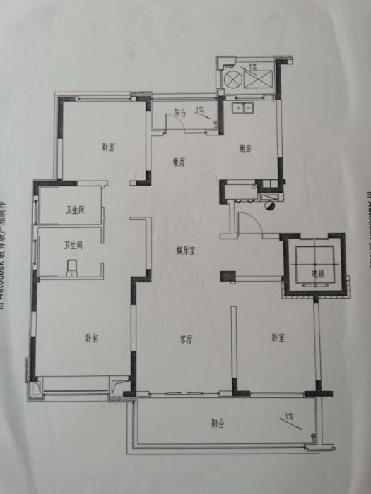 万濠山庄 3室2厅2卫 141m&sup2;