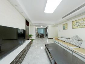 华强城 3室2厅2卫 129m&sup2;