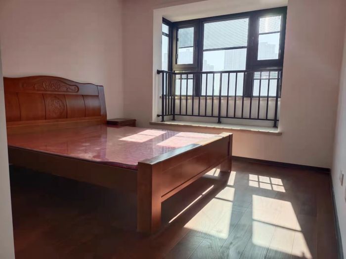 云樾东方 3室2厅2卫 135m&sup2;