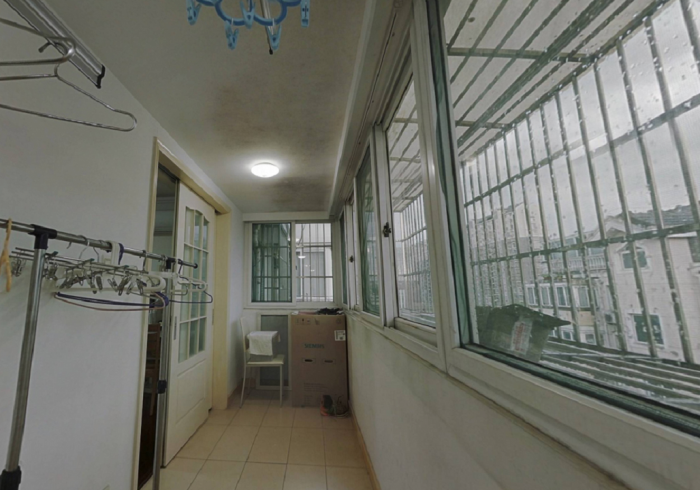 怡安花苑 4室2厅2卫 204m&sup2;