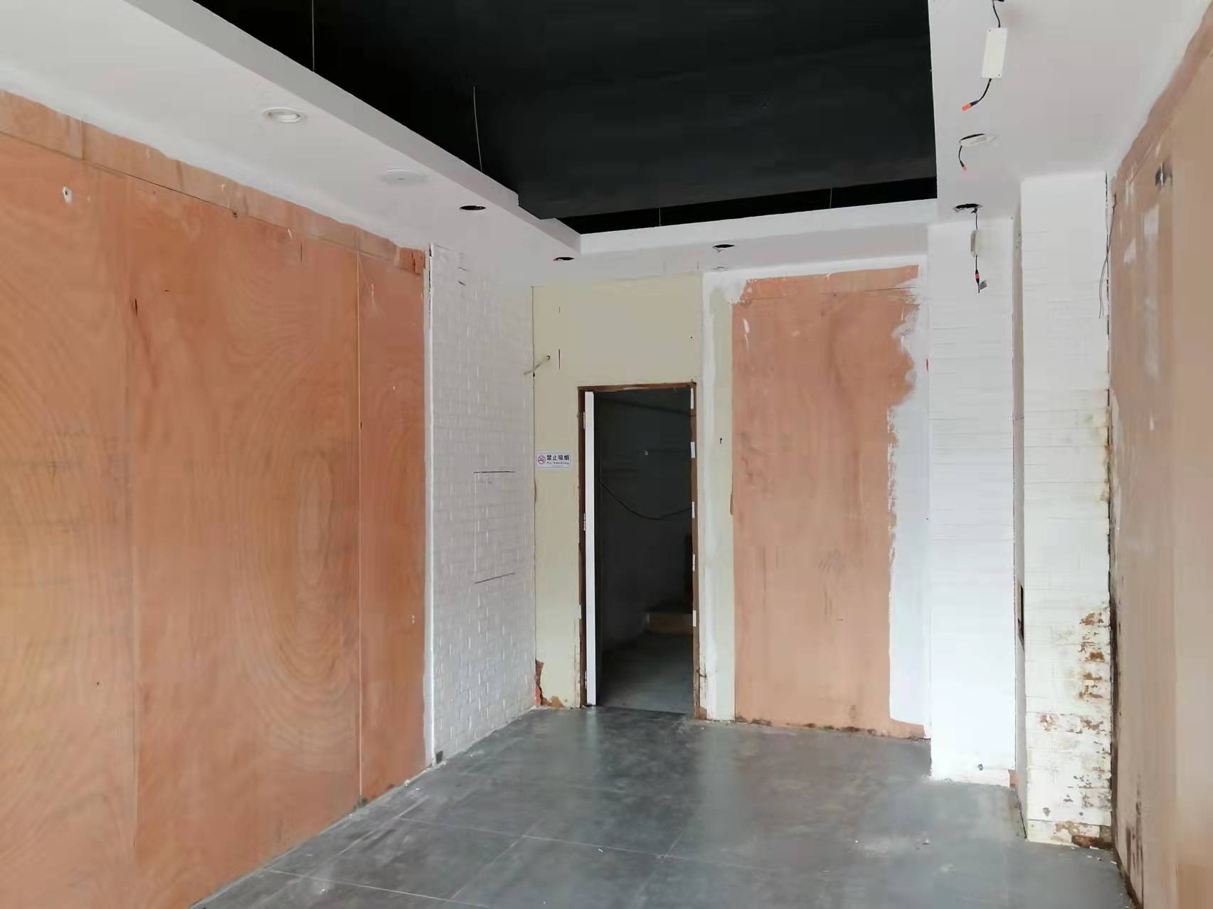 小石桥花苑 1室1厅1卫 110m&sup2;