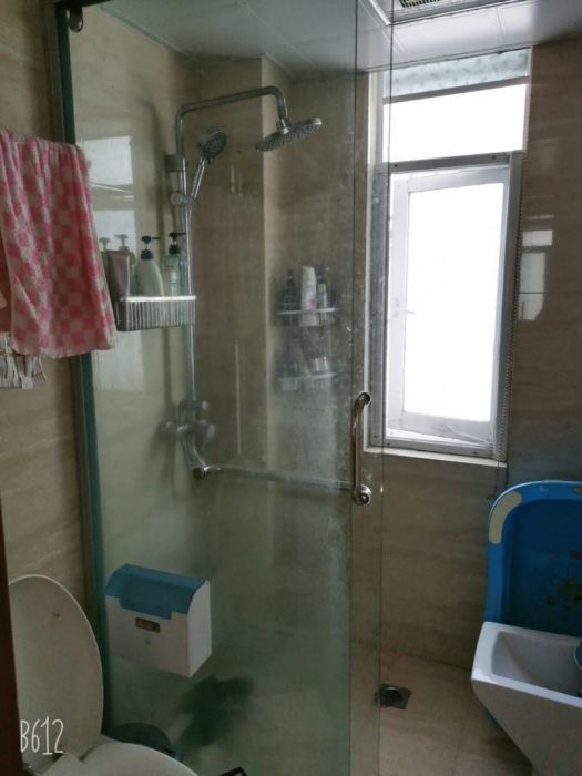 北濠桥东村 4室2厅1卫 128m&sup2;