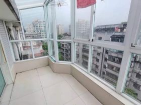 天都花苑 6室2厅2卫 225m&sup2;