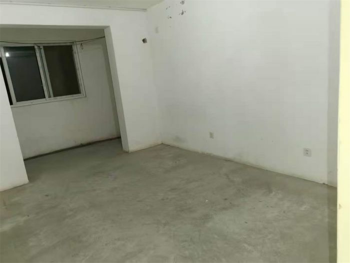滨江花园 3室2厅1卫 130m&sup2;