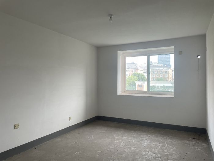 东昇花园 3室2厅2卫 159m&sup2;