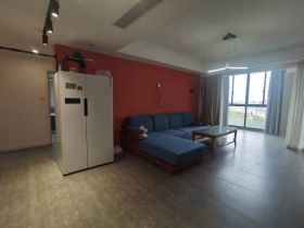 军山花园 3室2厅2卫 142m&sup2;