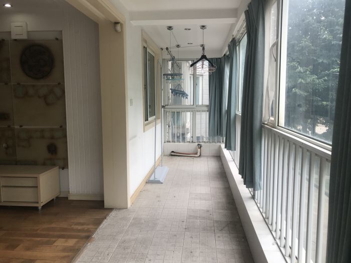 亚太苑 4室2厅1卫 4200m&sup2;