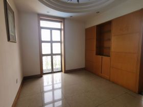 德民花苑 5室2厅2卫 220m&sup2;