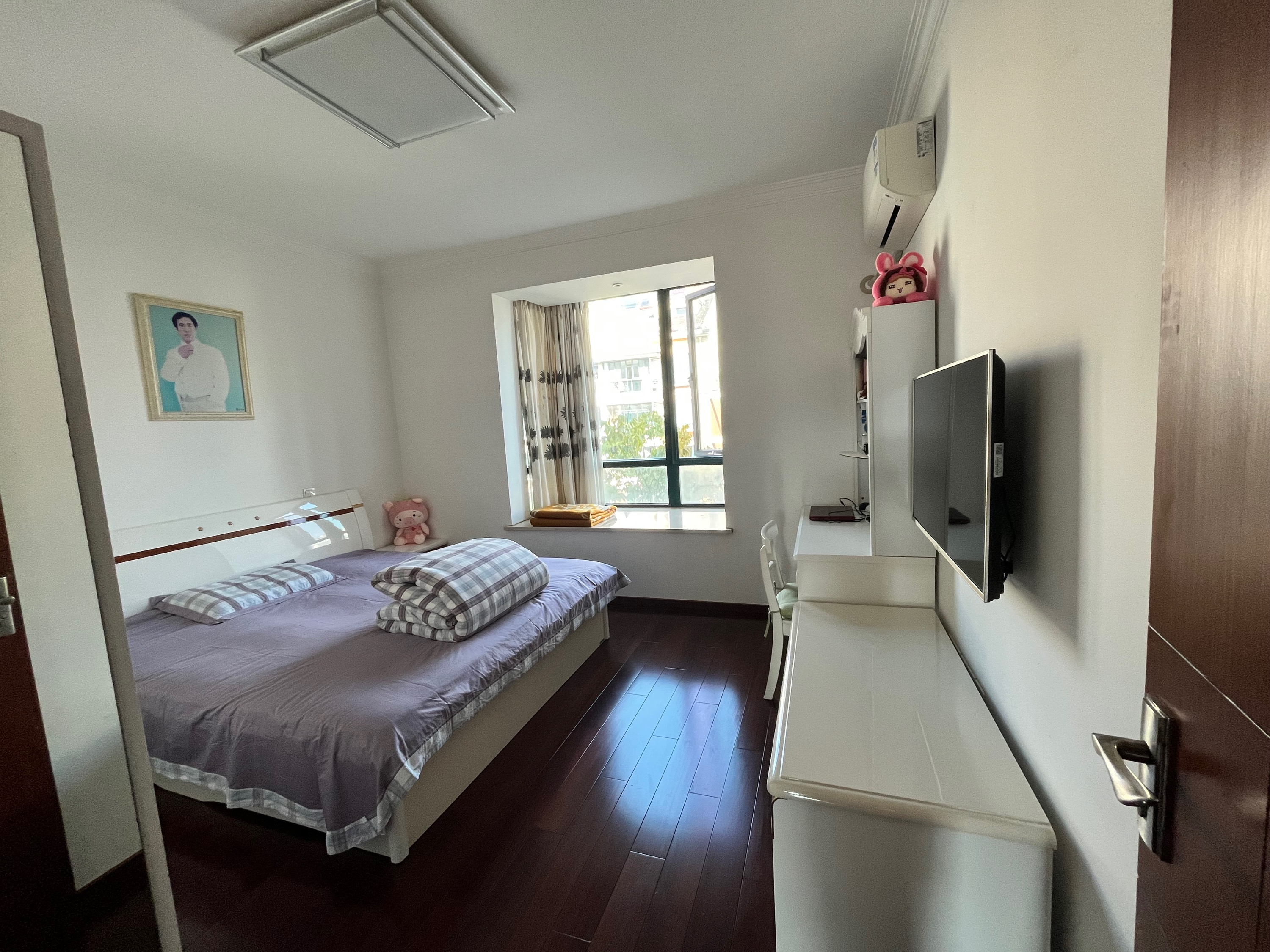 江海皇都私家花园 3室2厅1卫 130.74m&sup2;