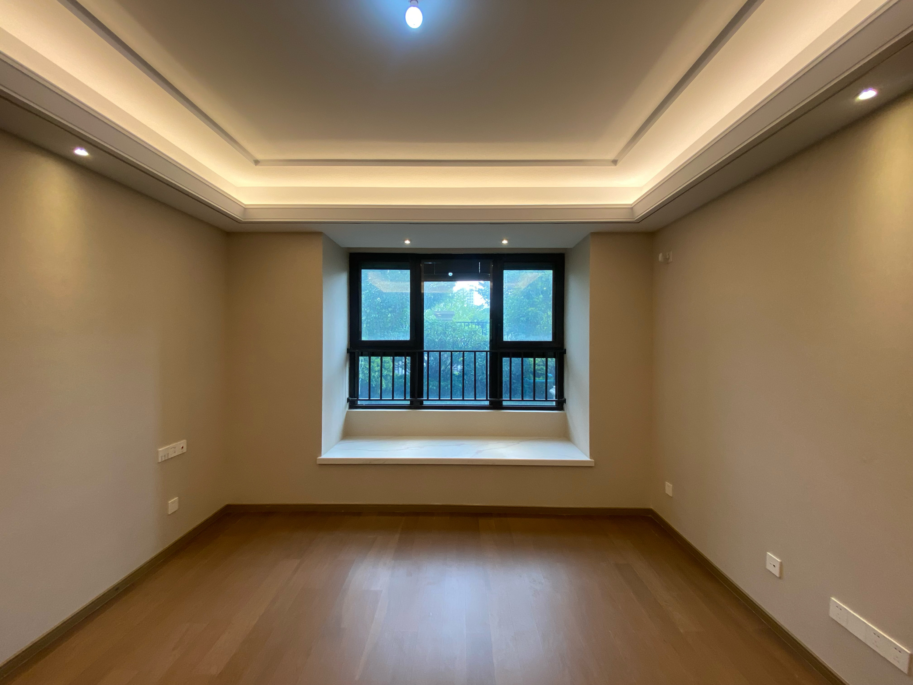 绿城蘭园 3室2厅2卫 156m&sup2;