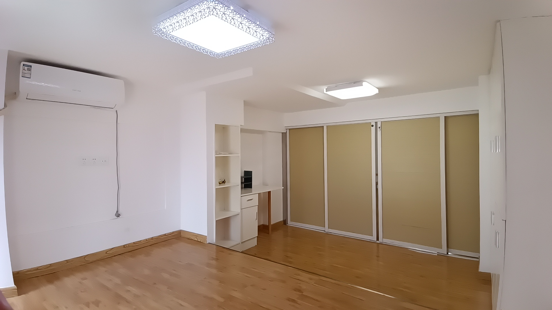 万科爱情公寓 2室1厅1卫 50m&sup2;