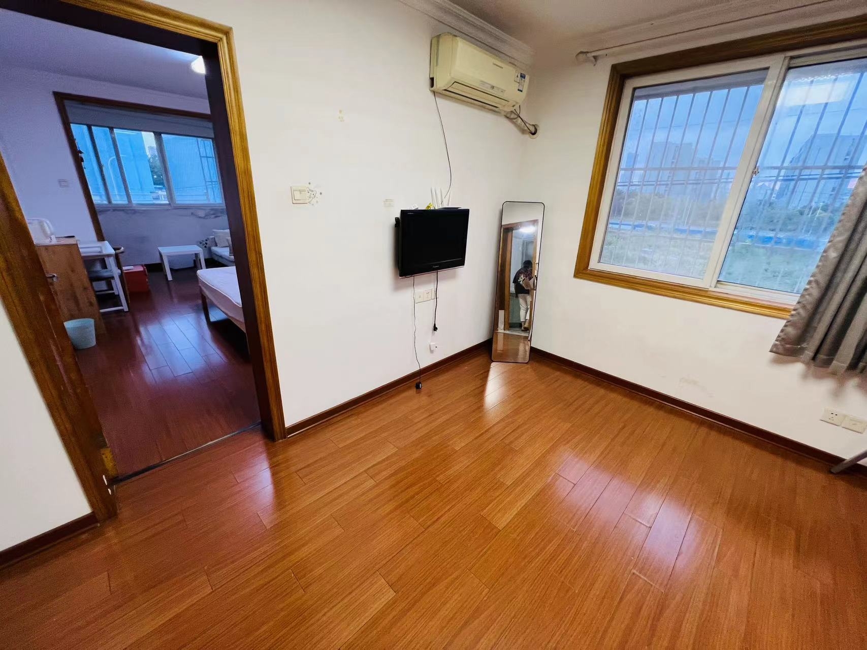 紫东花苑 1室1厅1卫 58m&sup2;