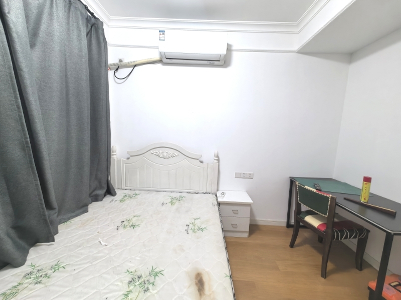 中海碧林湾 3室2厅1卫 97m&sup2;