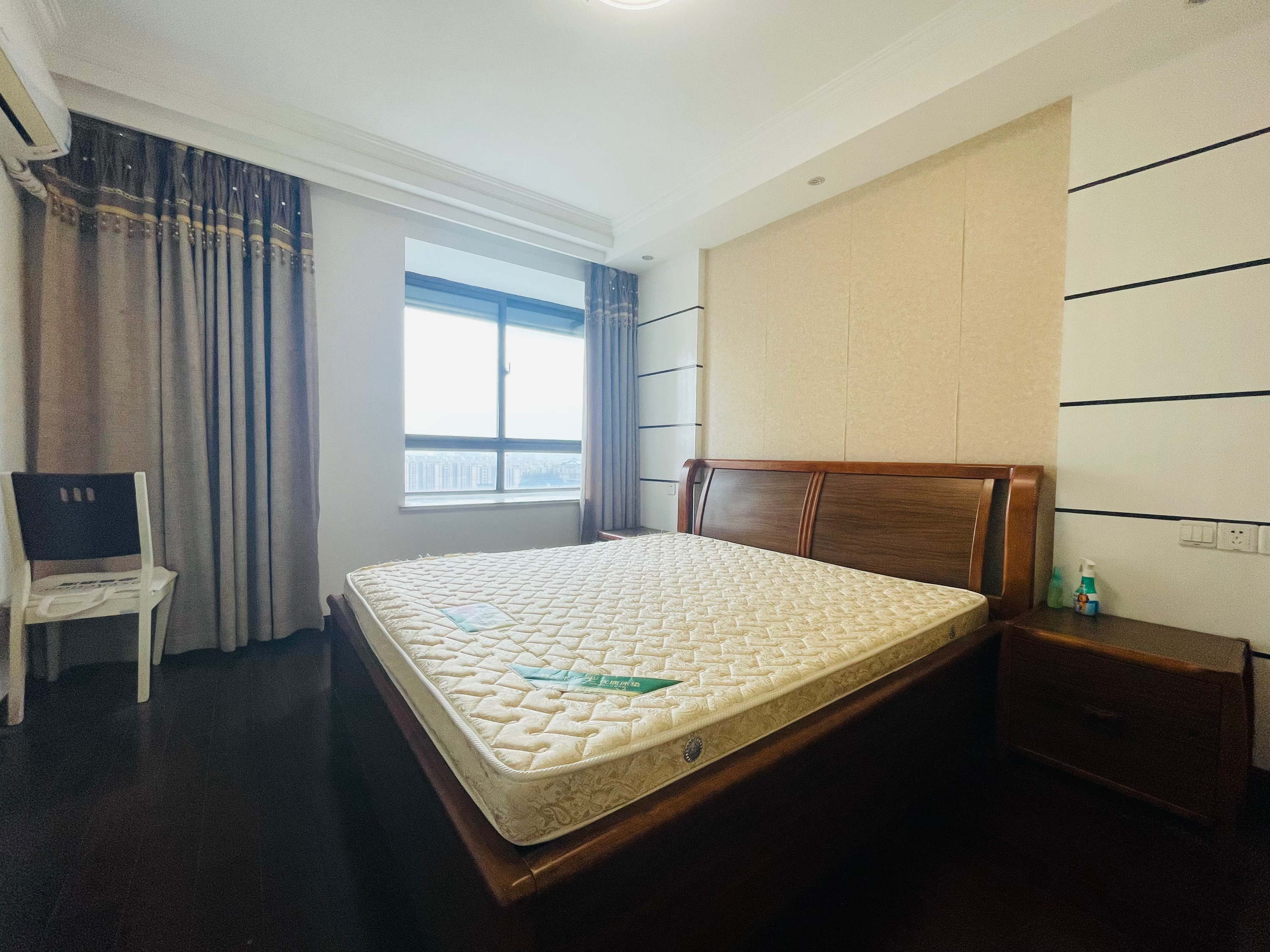帝奥世伦名郡 2室2厅1卫 100.00m&sup2;