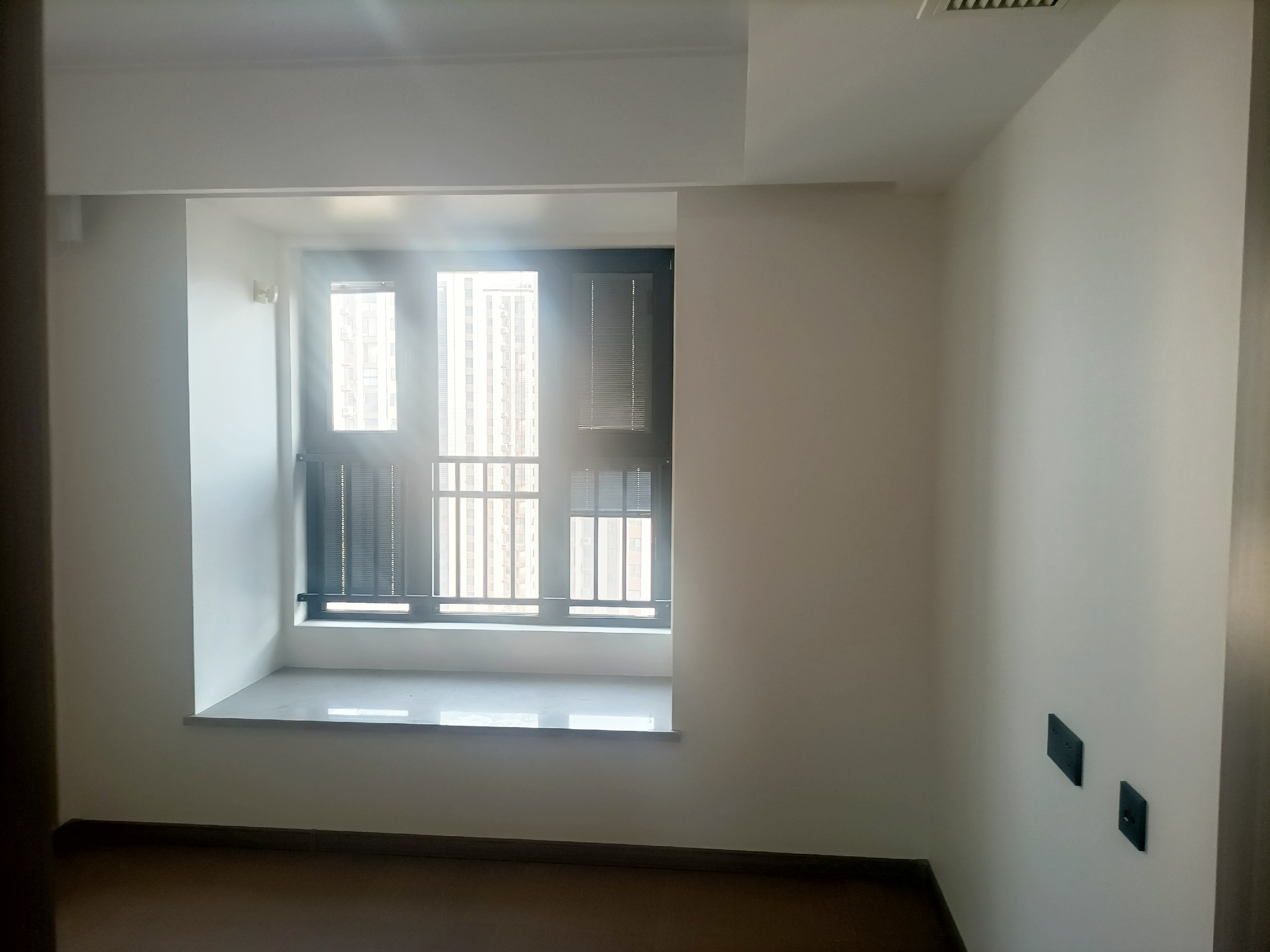 万科翡翠公园 3室2厅1卫 90.9m&sup2;