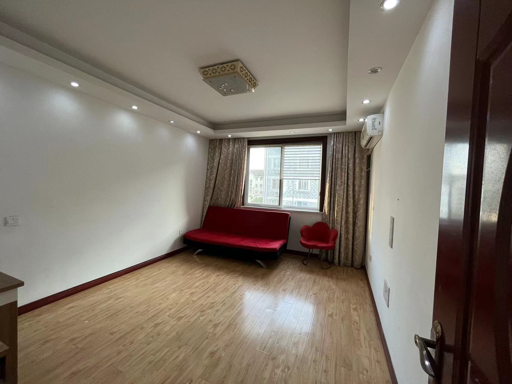 新星苑 2室1厅1卫 78m&sup2;