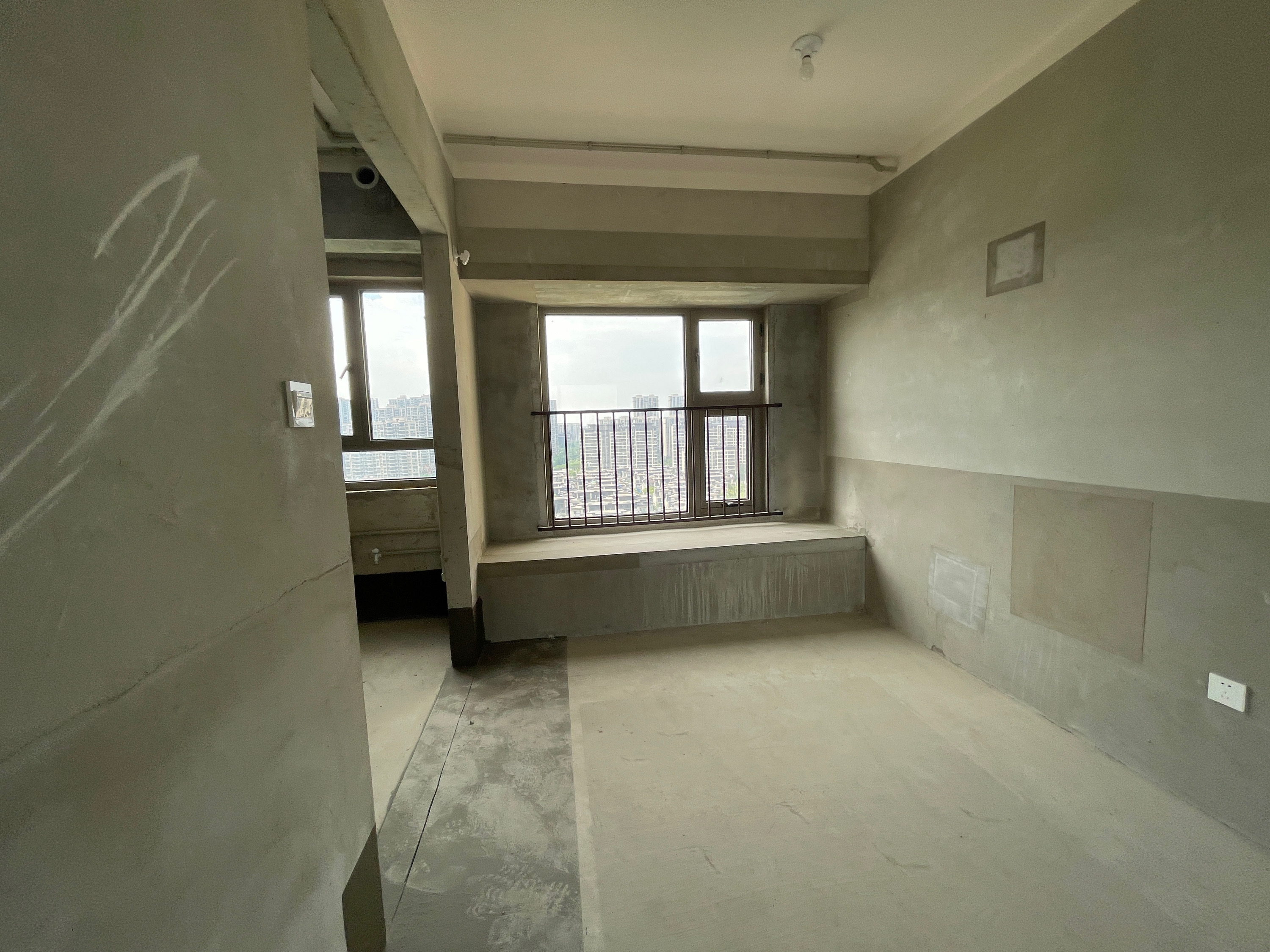 碧桂园桃李江山 4室2厅2卫 122.00m²