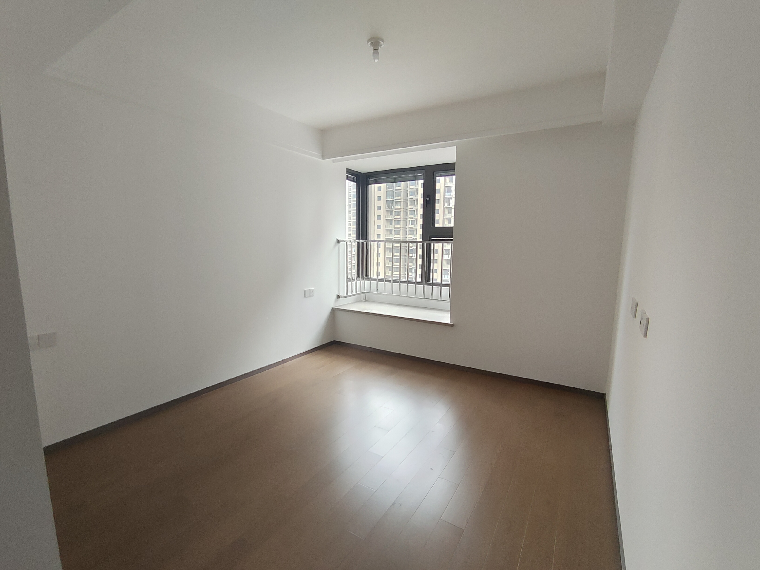 远创宸樾 3室2厅2卫 109.00m&sup2;