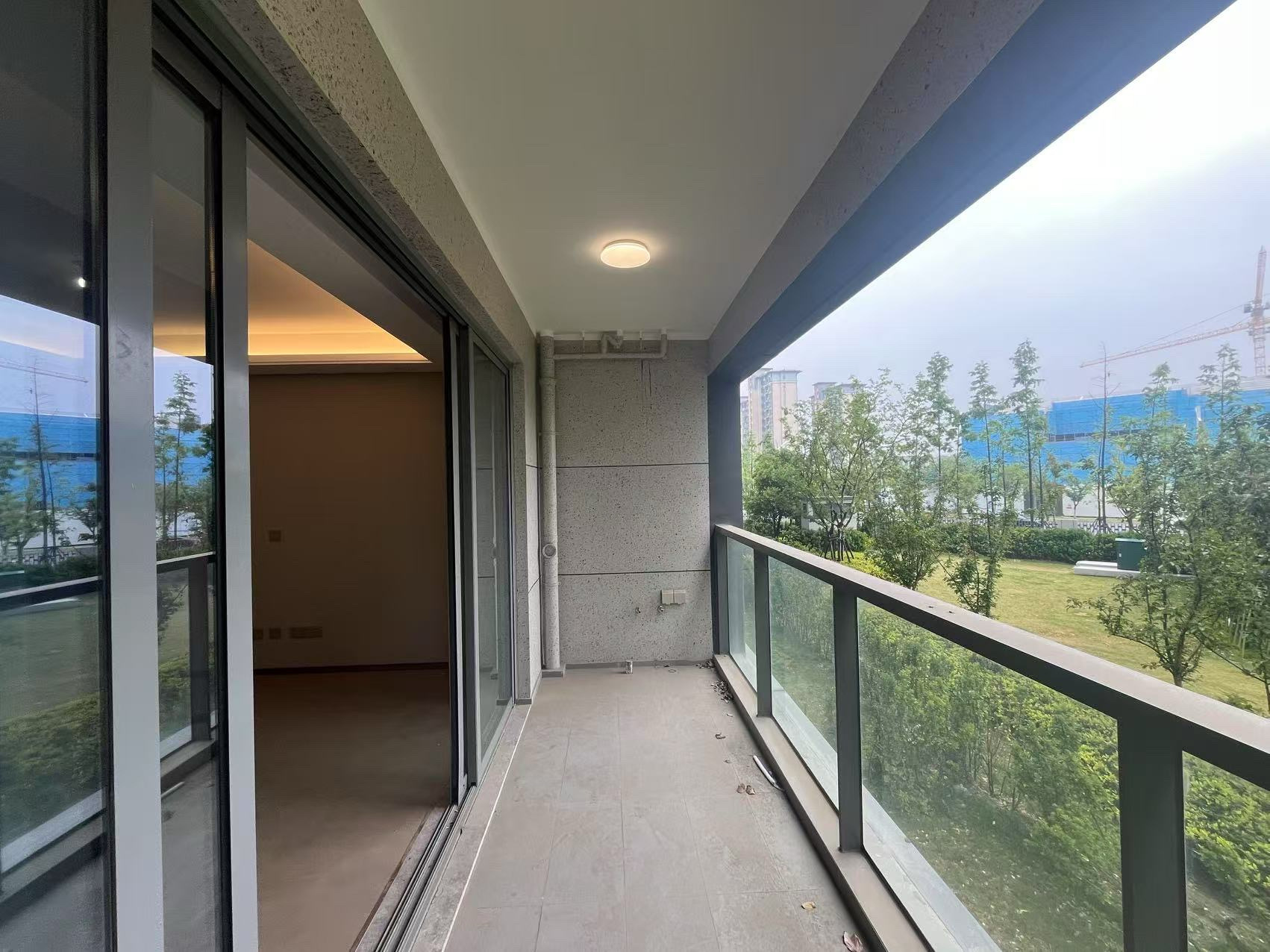 长泰滨河国际 3室2厅2卫 127.77m²