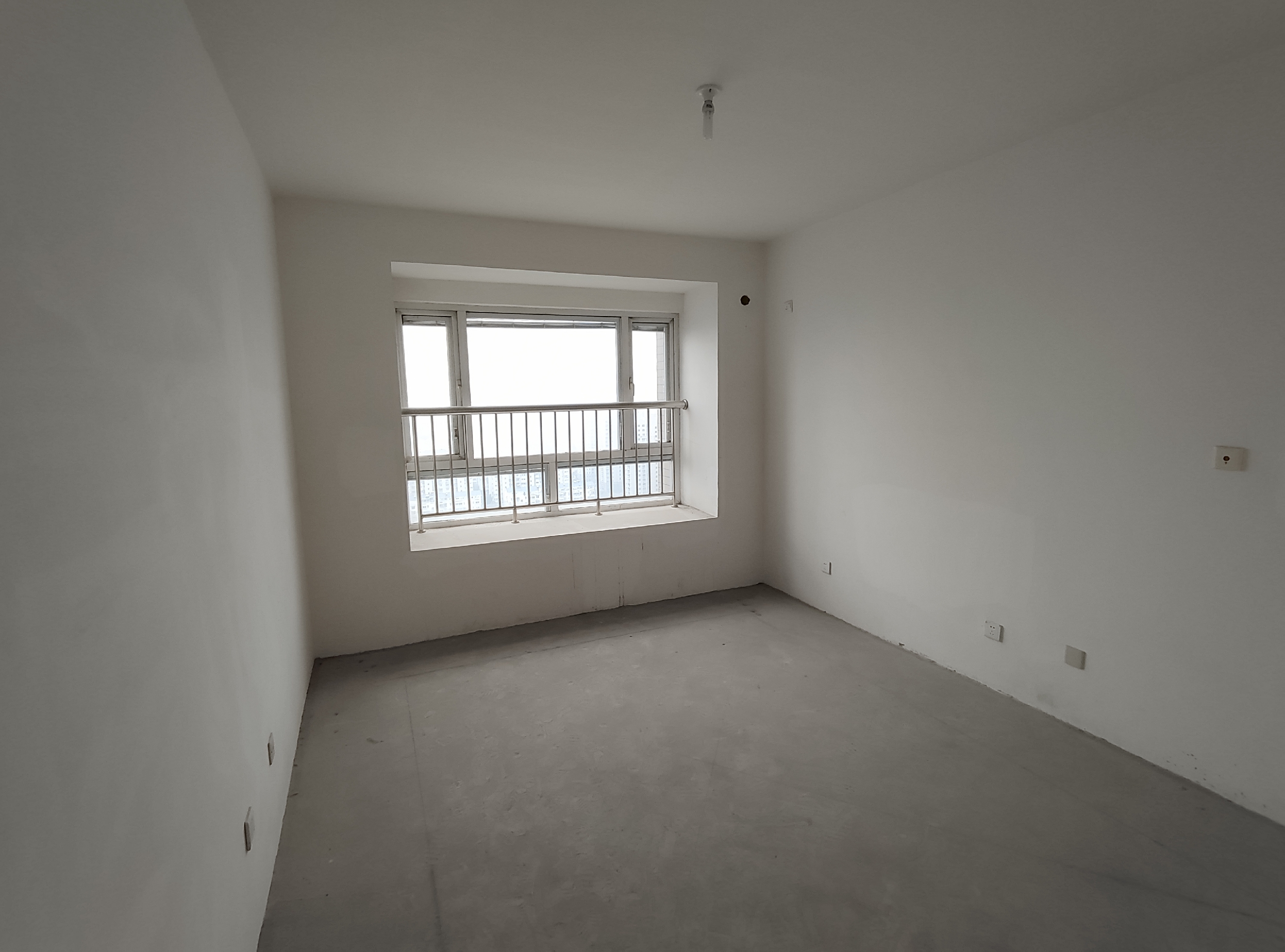 桂花小镇 3室2厅2卫 130.9m&sup2;