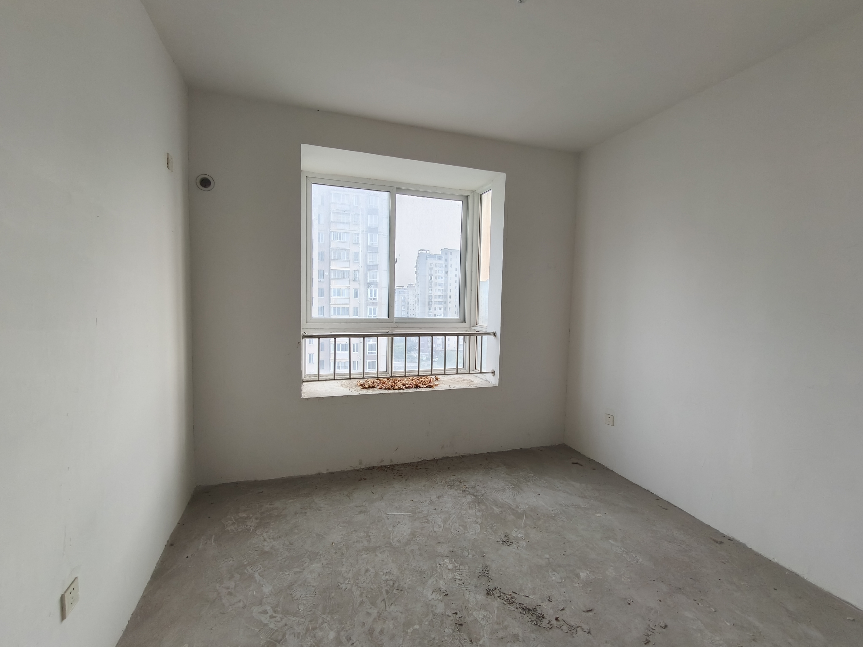 天晖苑 2室2厅1卫 75m&sup2;