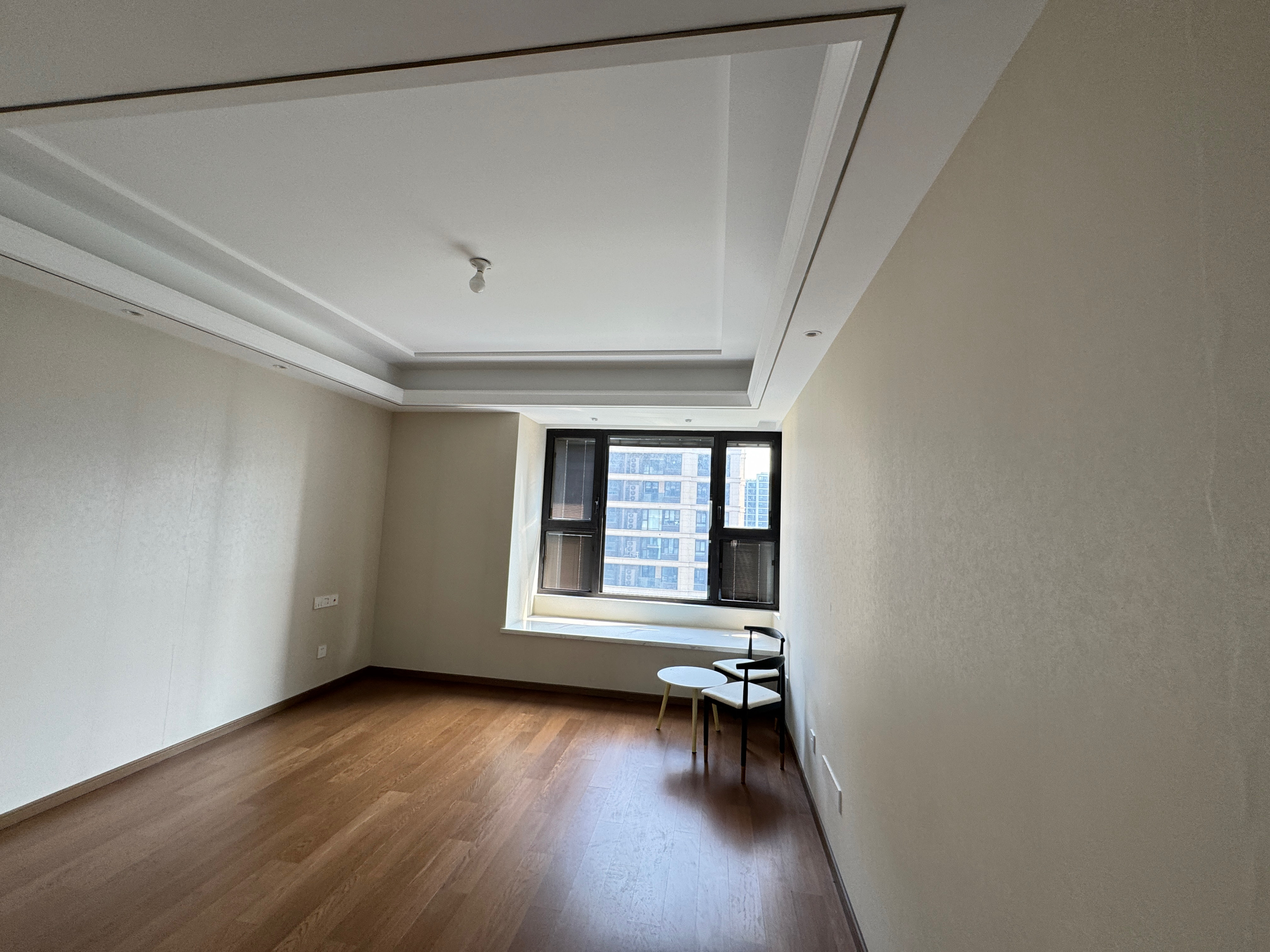 绿城沁园 3室2厅2卫 133m²