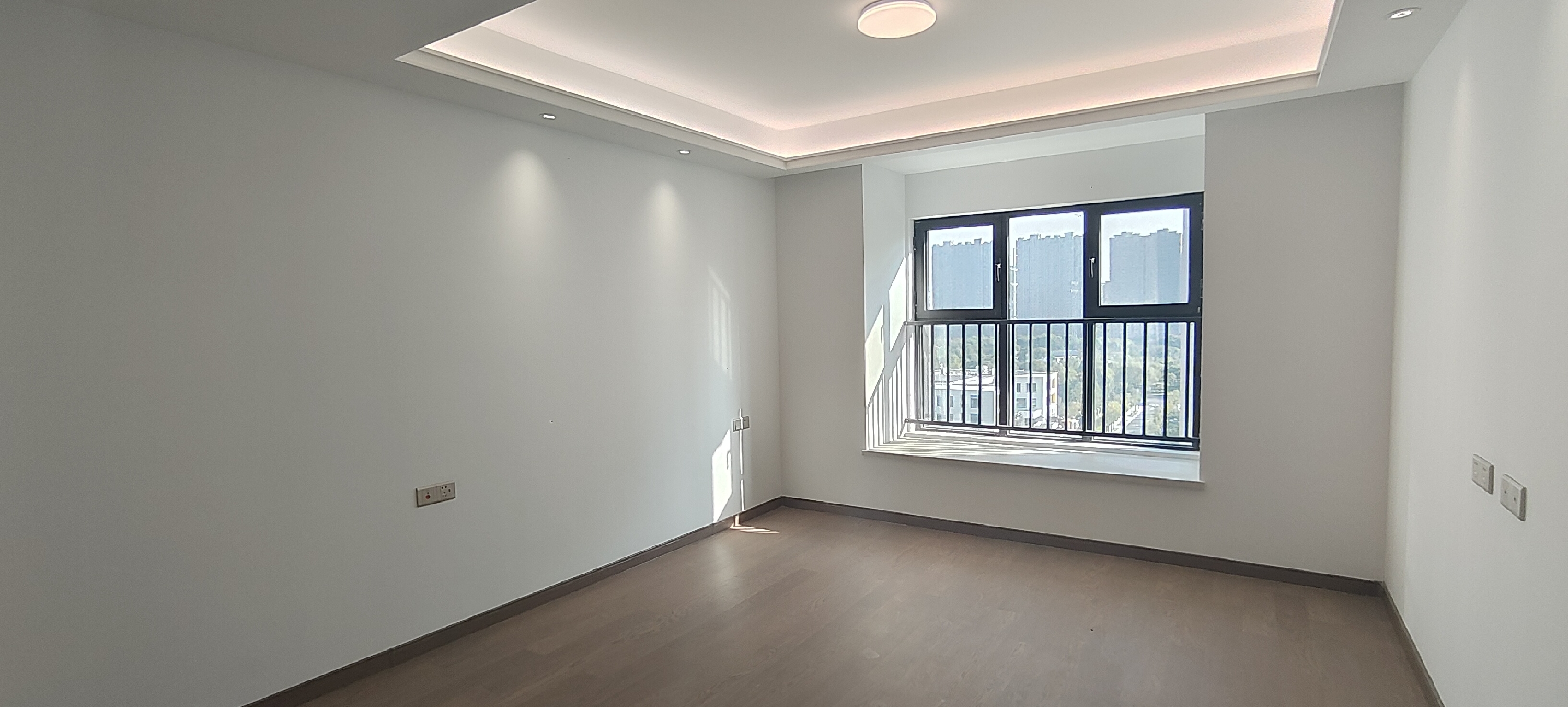 中海上东区 3室2厅2卫 125m&sup2;