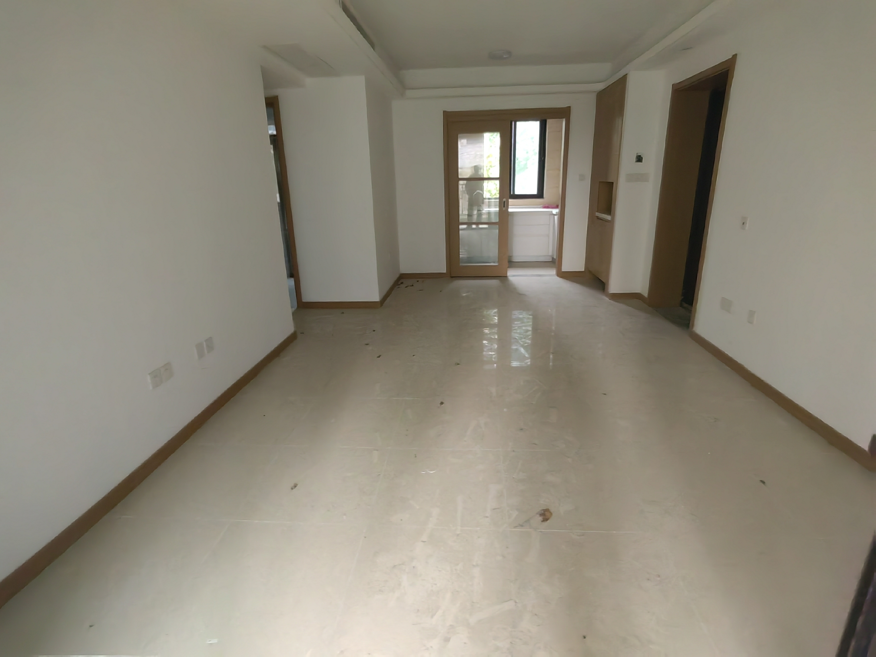 绿地新里城 3室2厅2卫 115m&sup2;