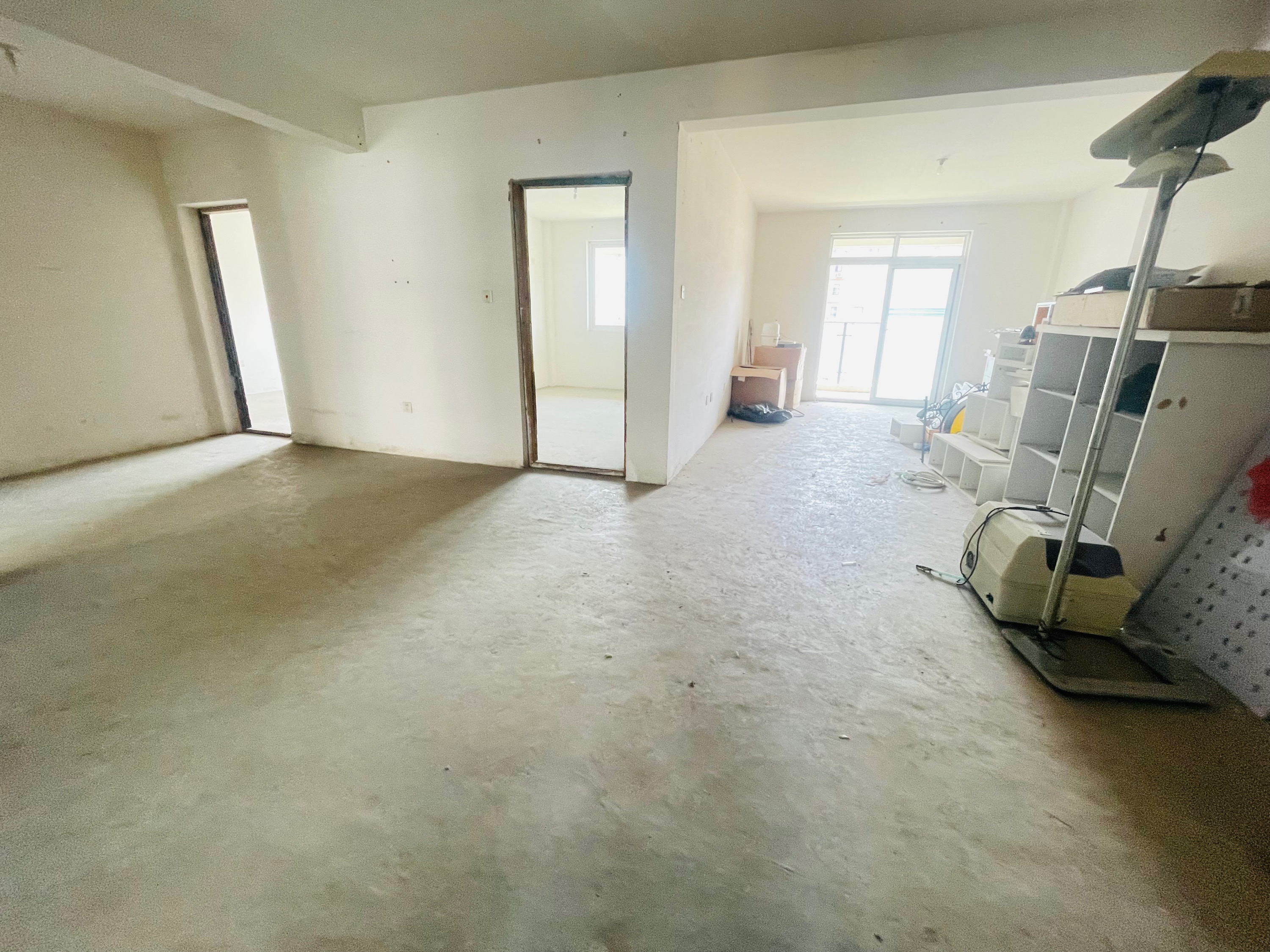 东晖花园 3室2厅2卫 147.14m&sup2;