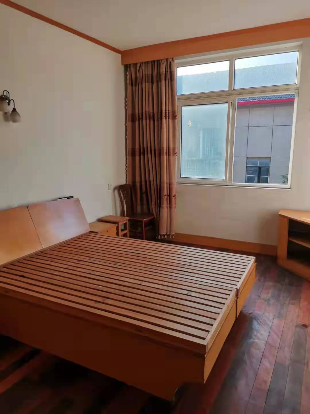 易家桥新村 2室1厅1卫 60m&sup2;