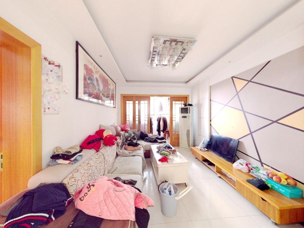 兴隆花苑 4室2厅1卫 137m²