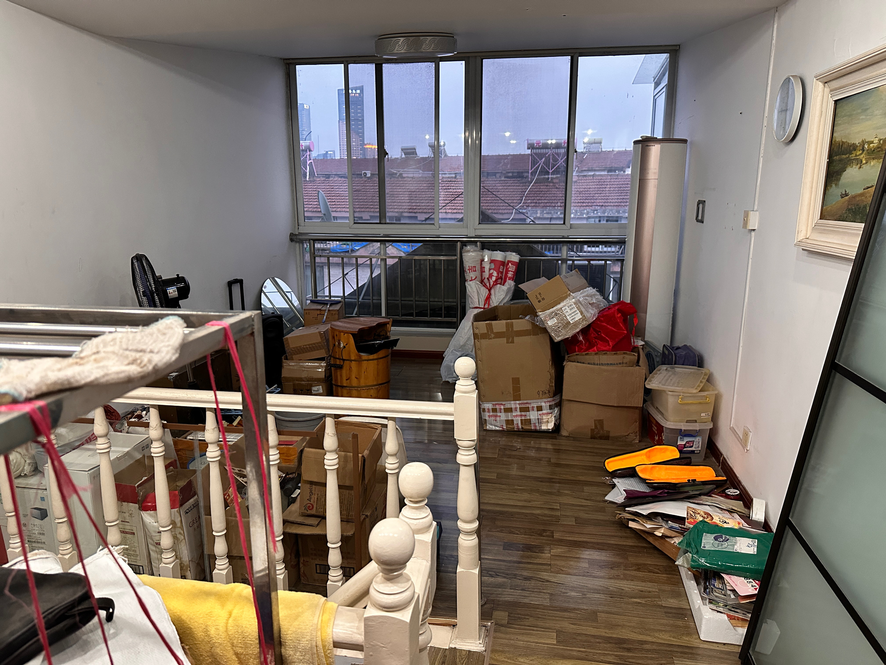 银花苑 6室2厅1卫 111.01m&sup2;