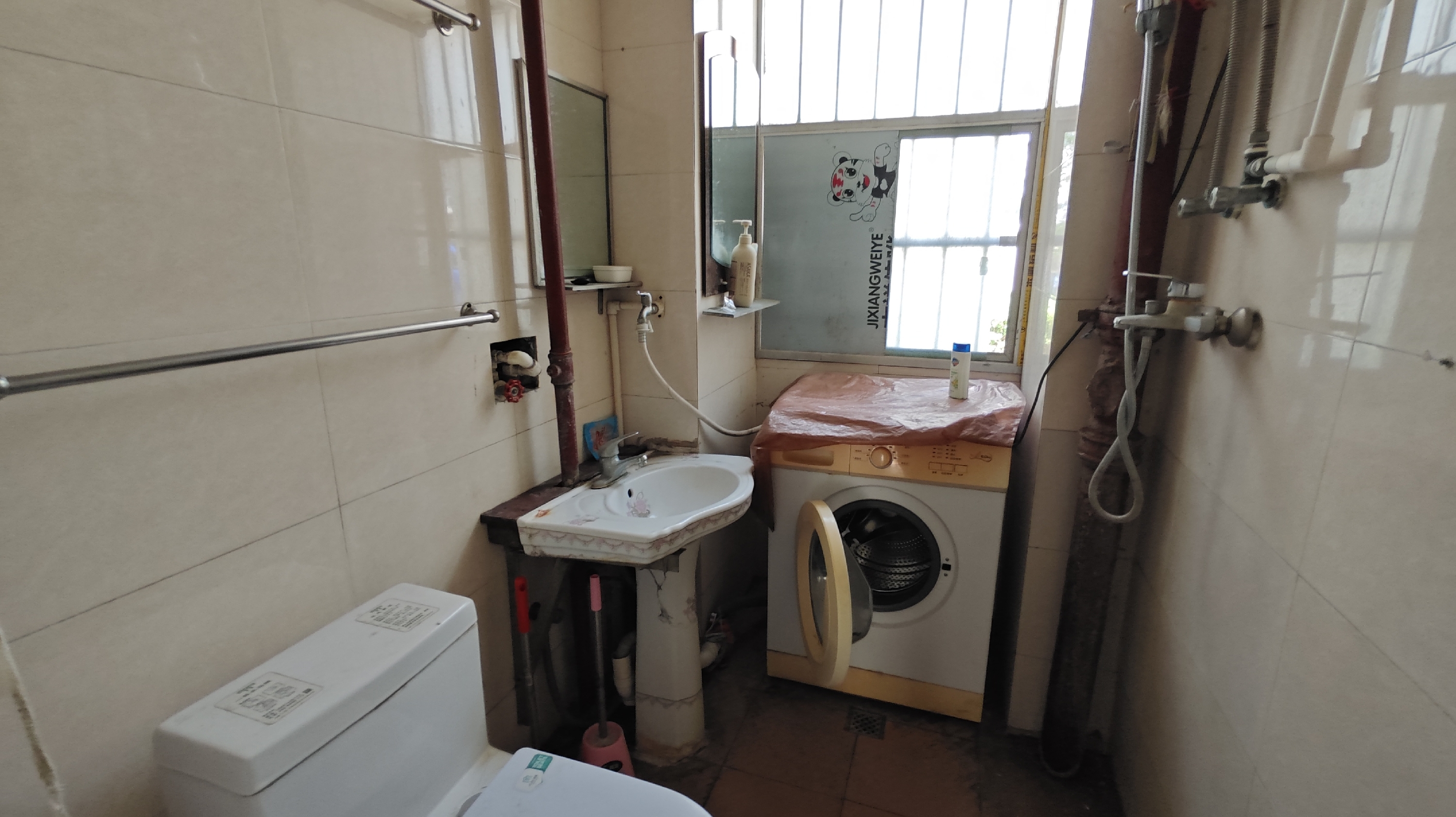 公园二村 2室1厅1卫 60m&sup2;