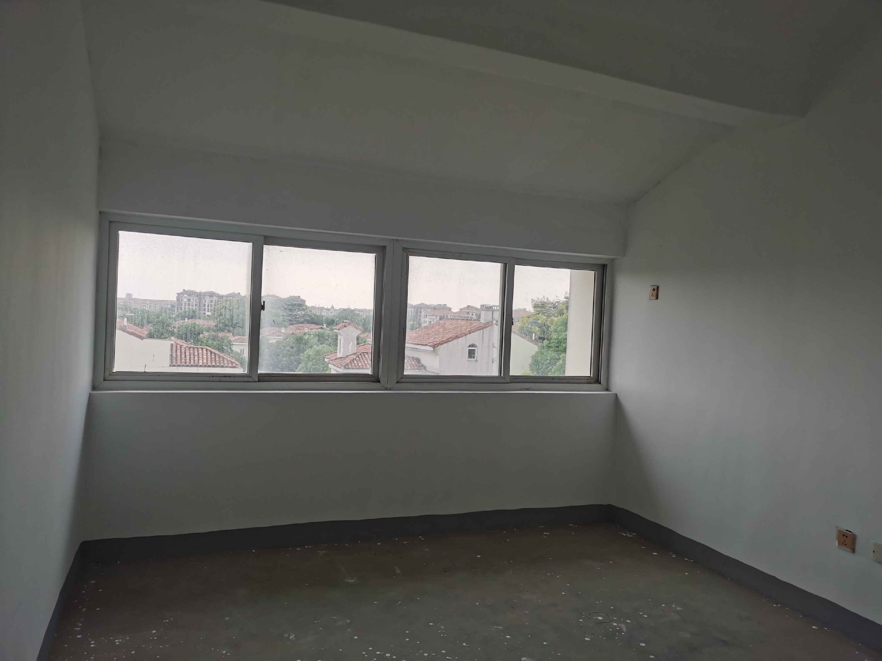 民主新村 3室1厅1卫 48m&sup2;