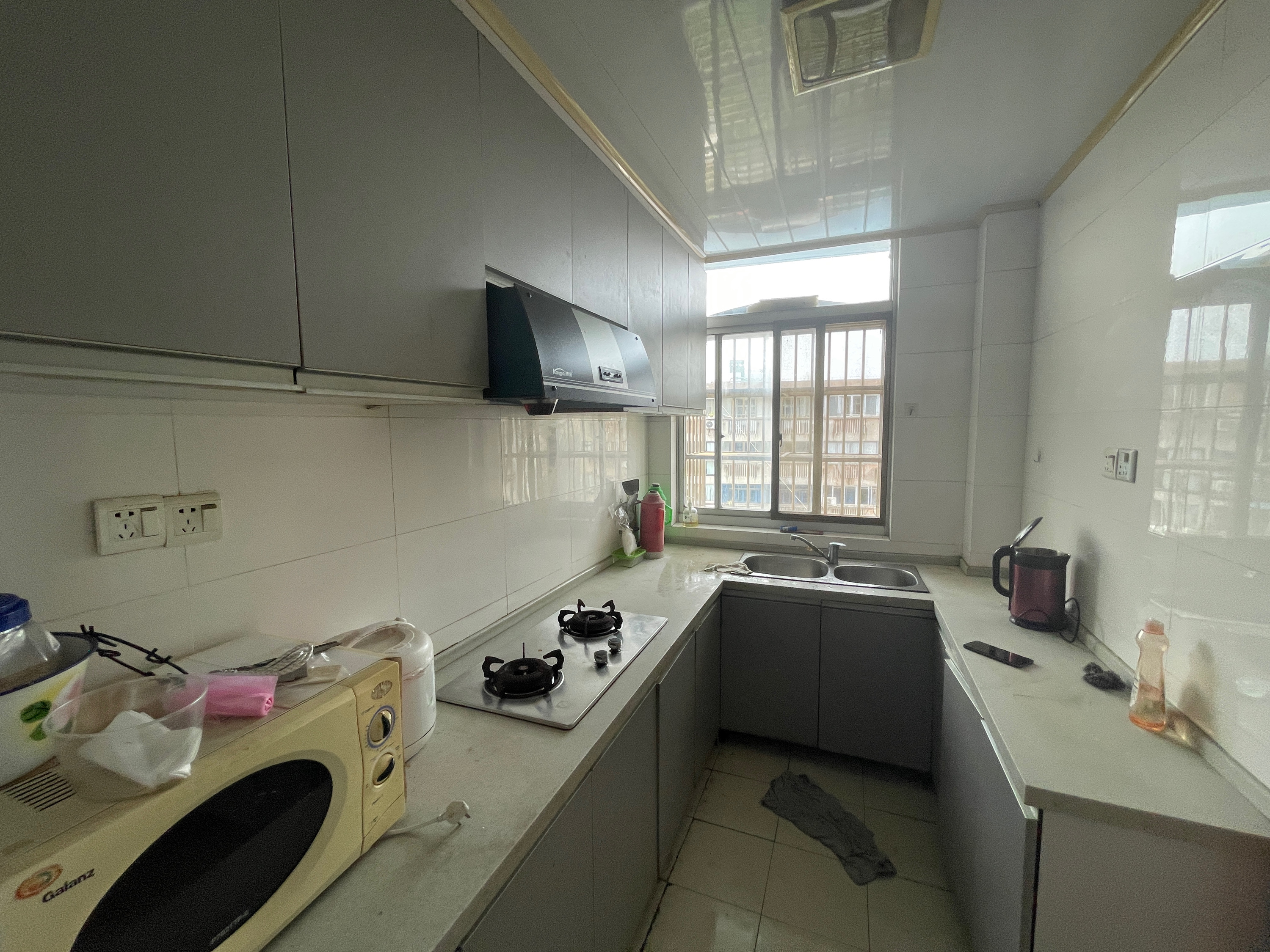 虹南小区 3室2厅1卫 88.00m&sup2;