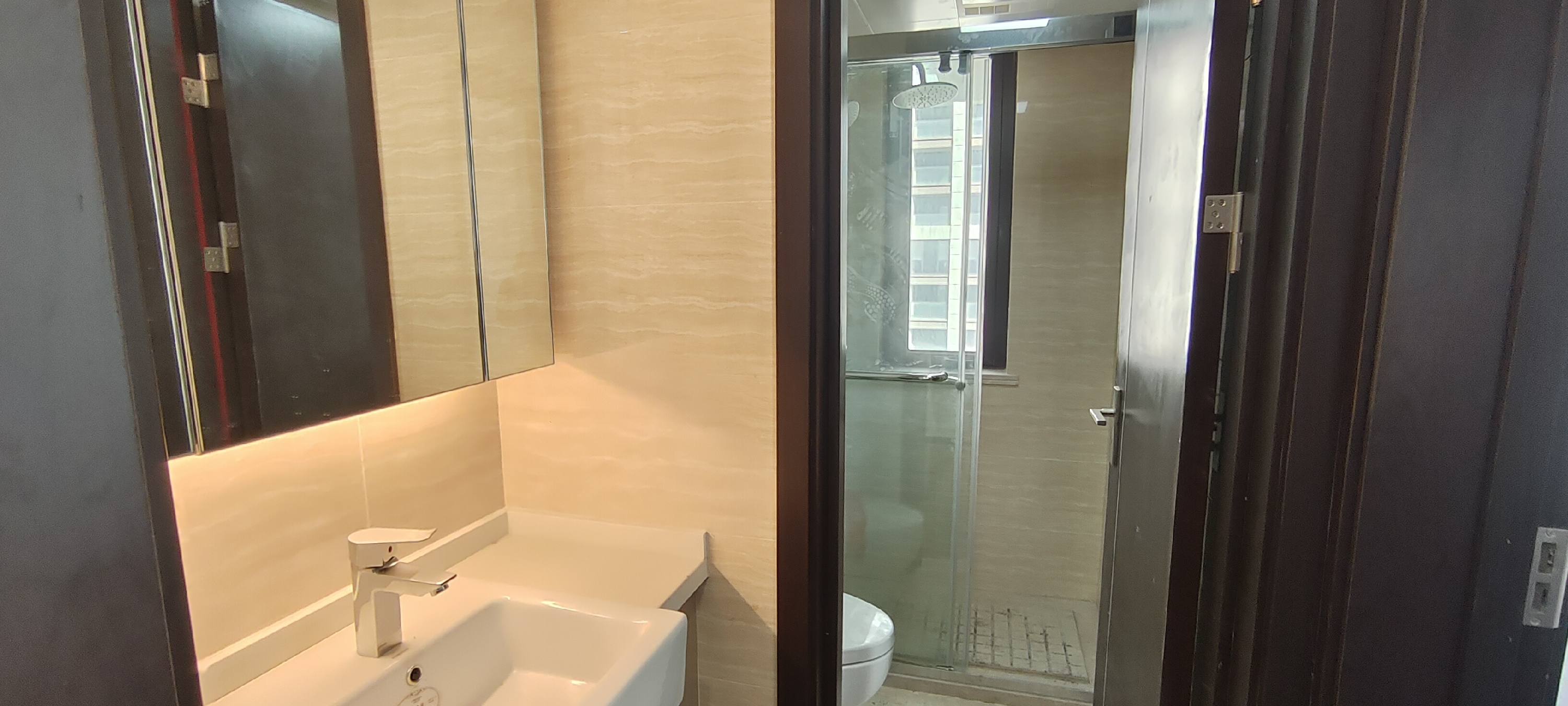 云樾东方 3室2厅2卫 124m&sup2;