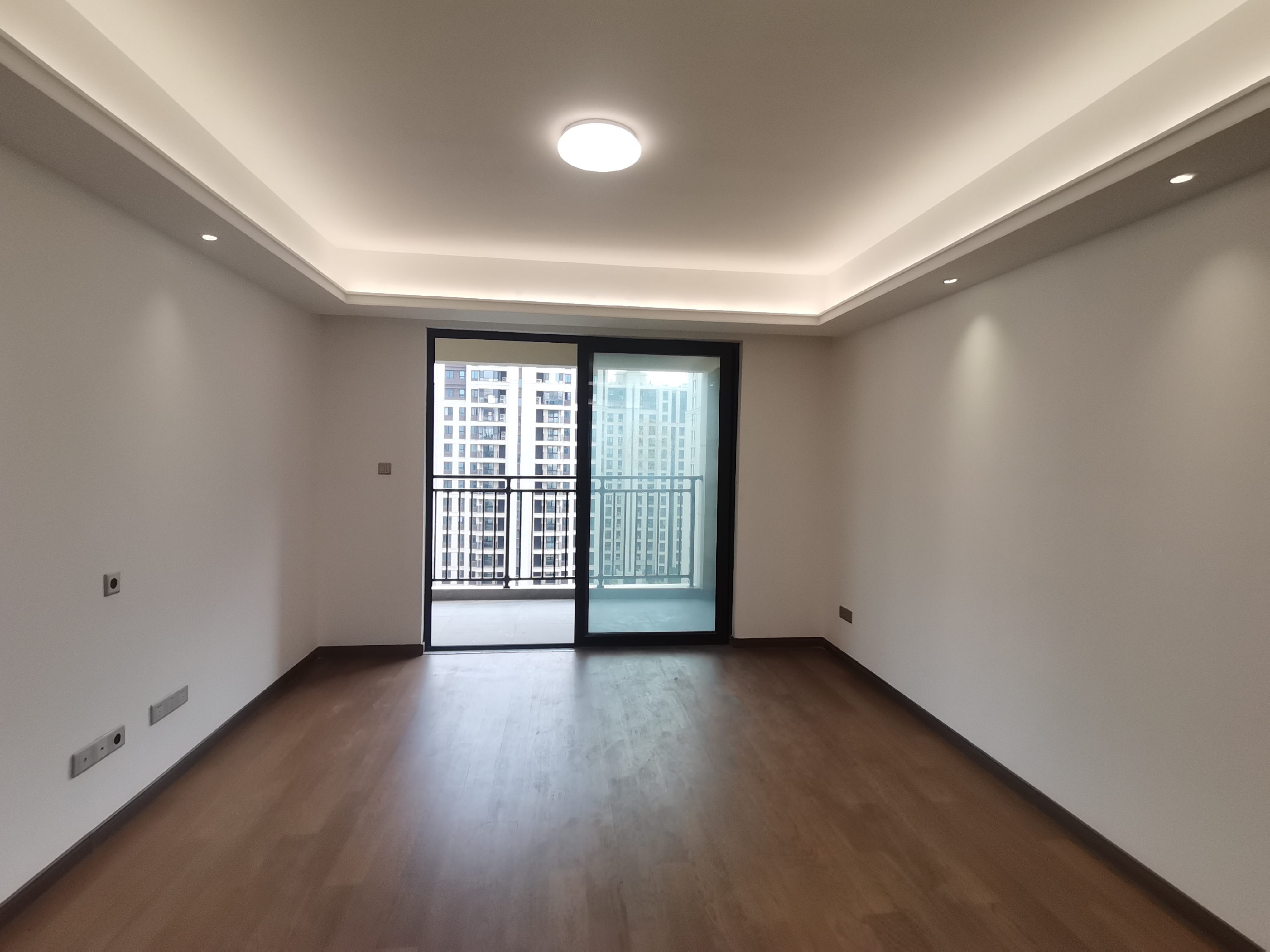 中海上东区 3室2厅2卫 127m&sup2;