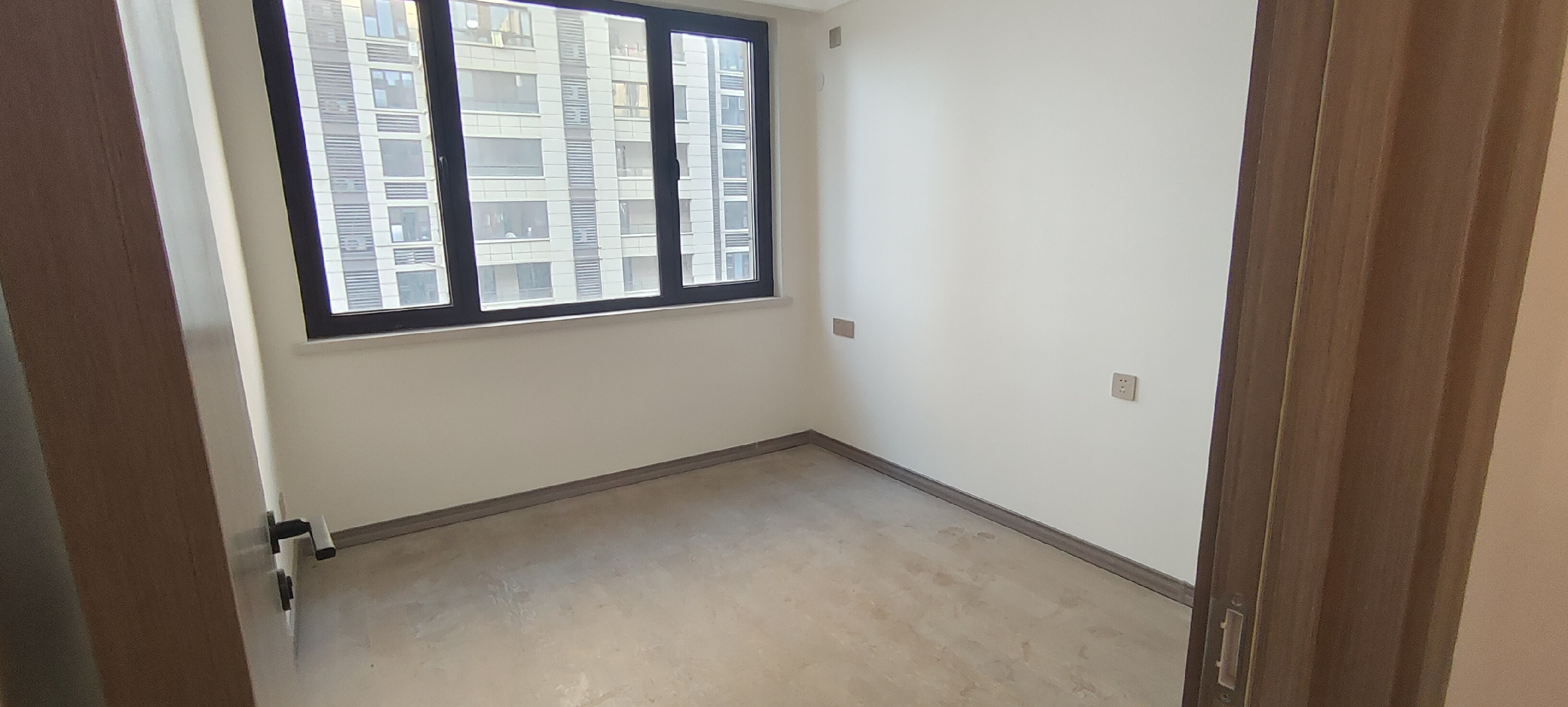 中创大都会 3室1厅1卫 110m&sup2;