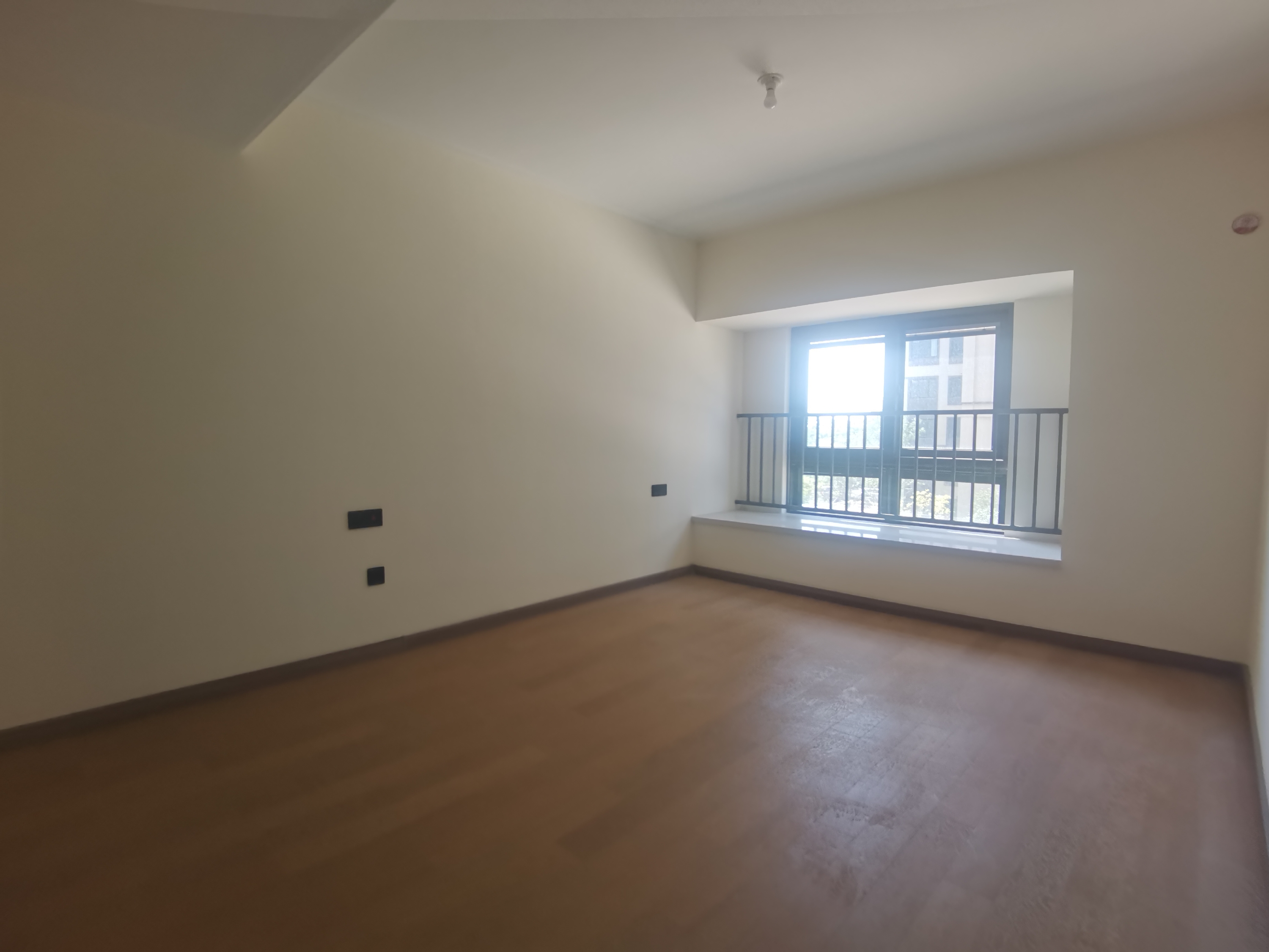 湖山源著 3室2厅2卫 114.9m&sup2;