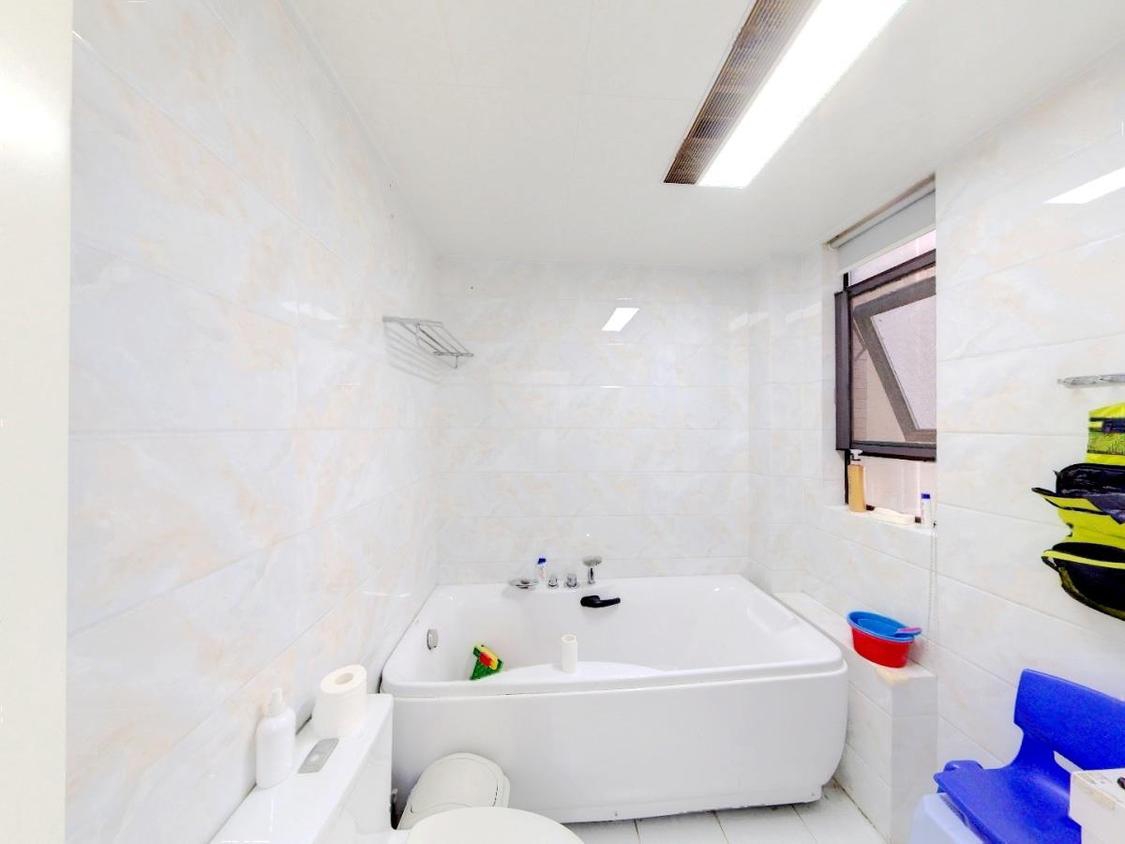 德诚&middot;翰景园 4室2厅2卫 138.06m&sup2;