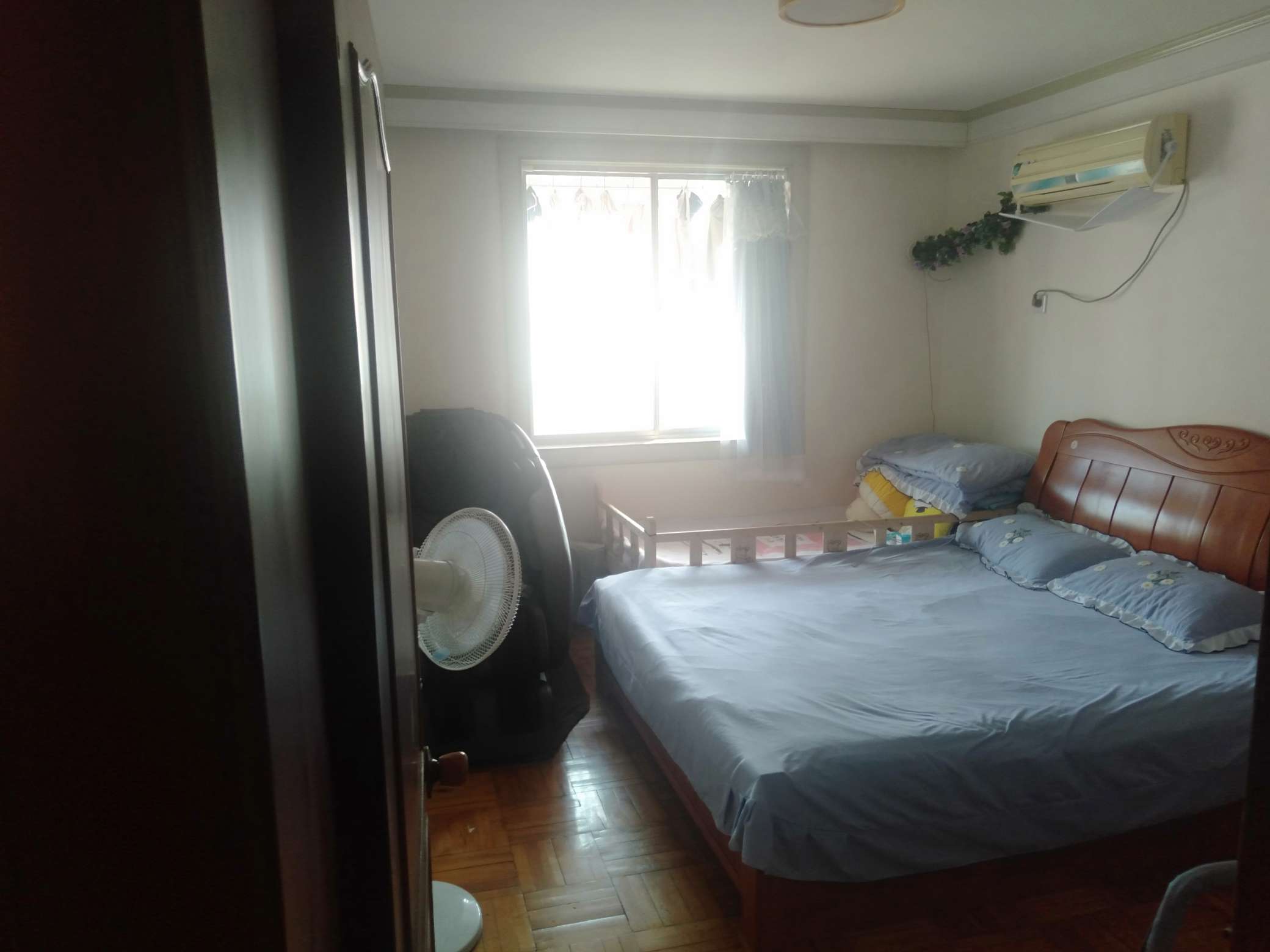 易家桥新村 3室1厅1卫 104m&sup2;