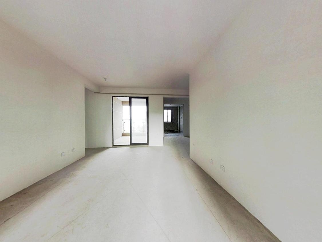 罗福宫 3室2厅1卫 121.56m&sup2;