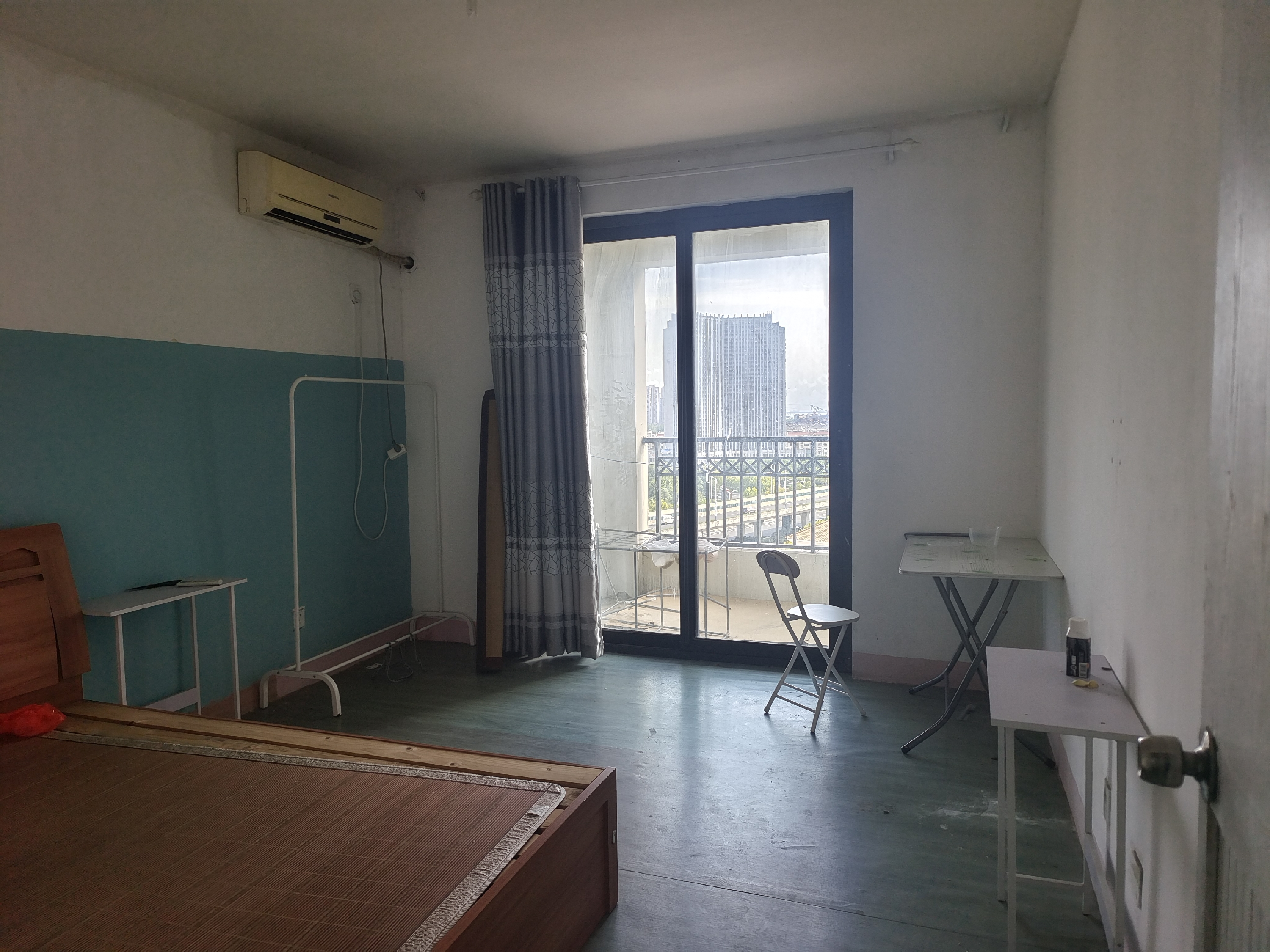 高迪晶城 2室2厅1卫 93m&sup2;