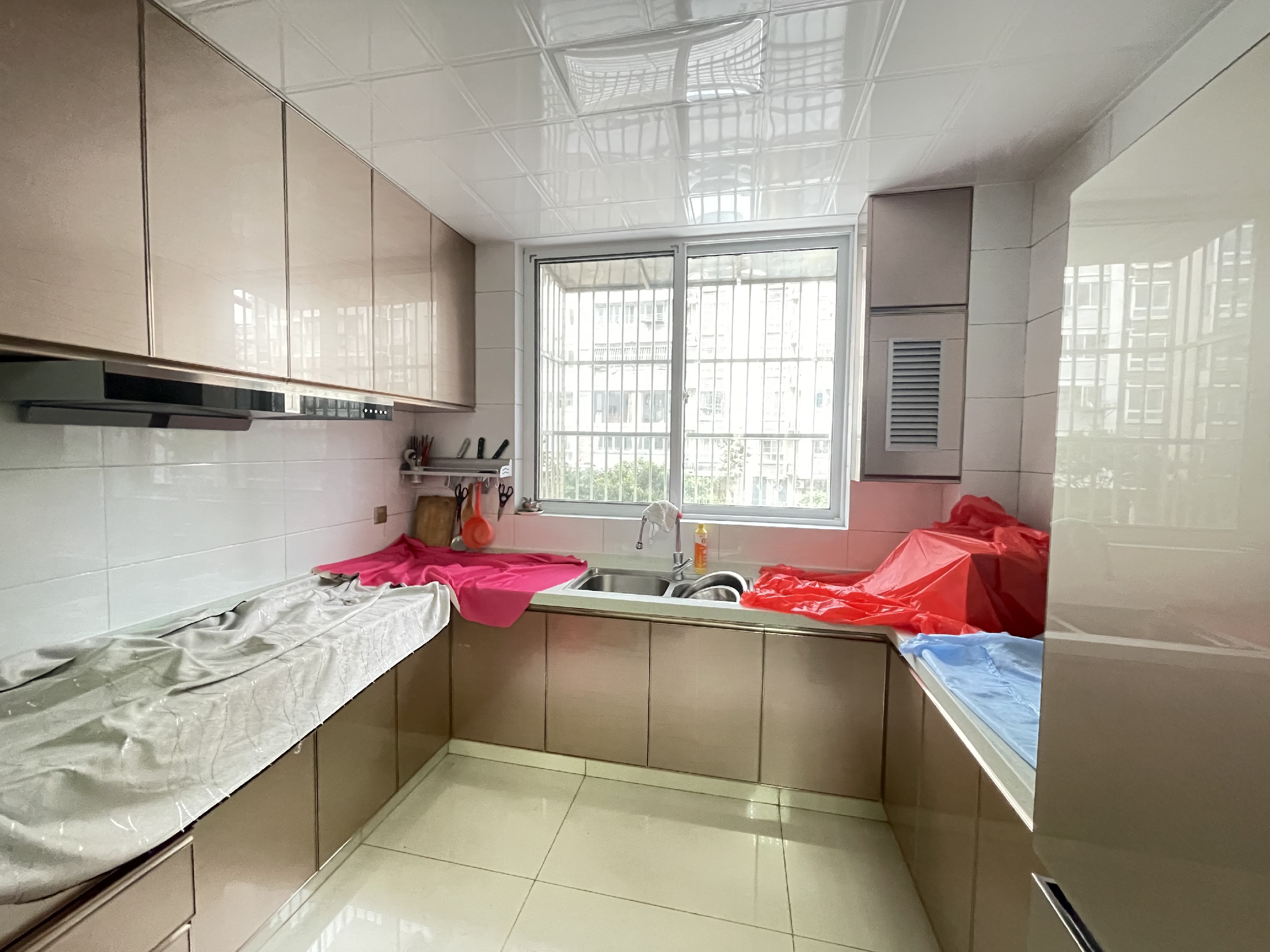 金霞东苑 3室2厅2卫 133.51m&sup2;
