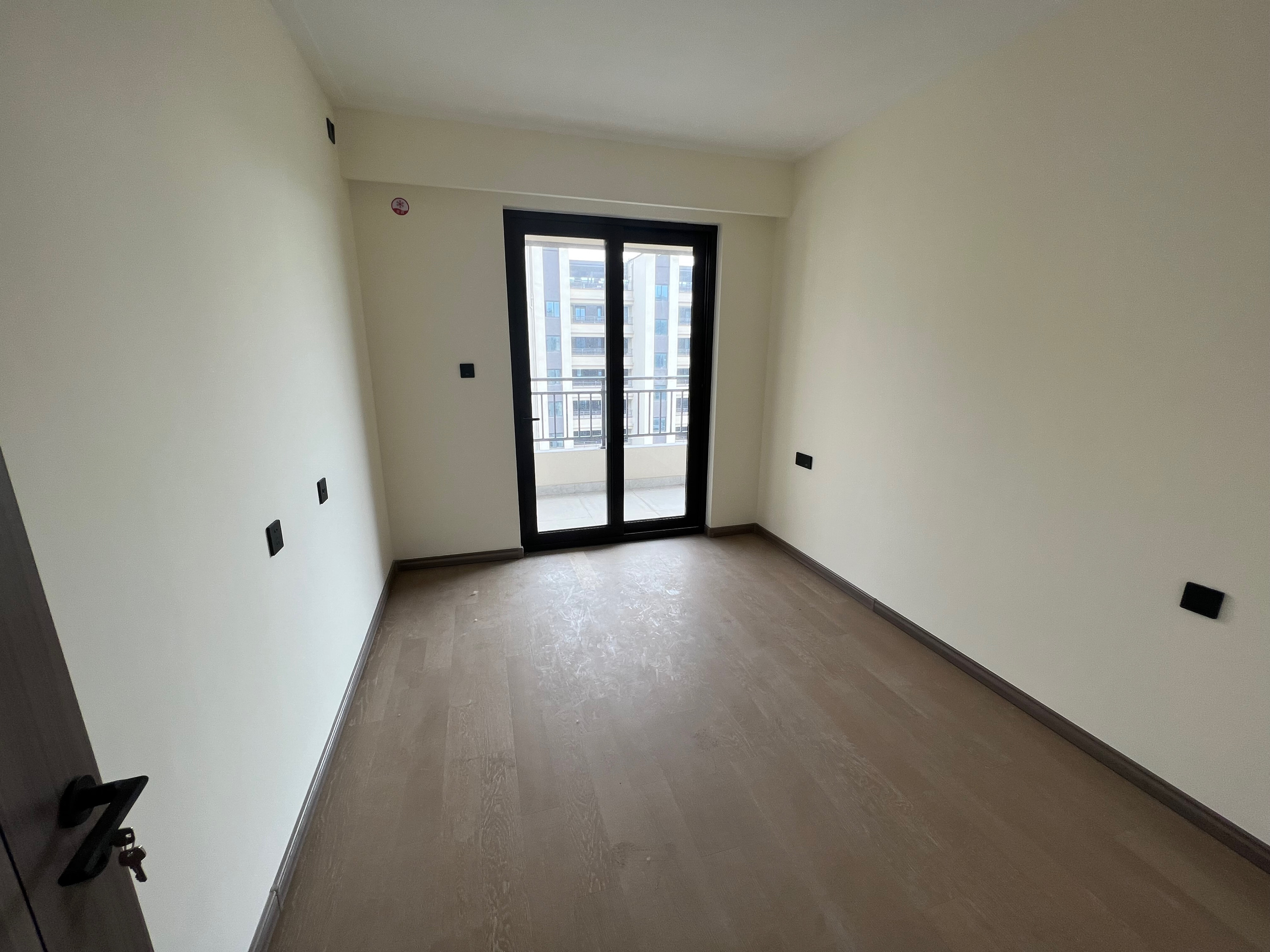 湖山源著 3室2厅1卫 99.00m&sup2;