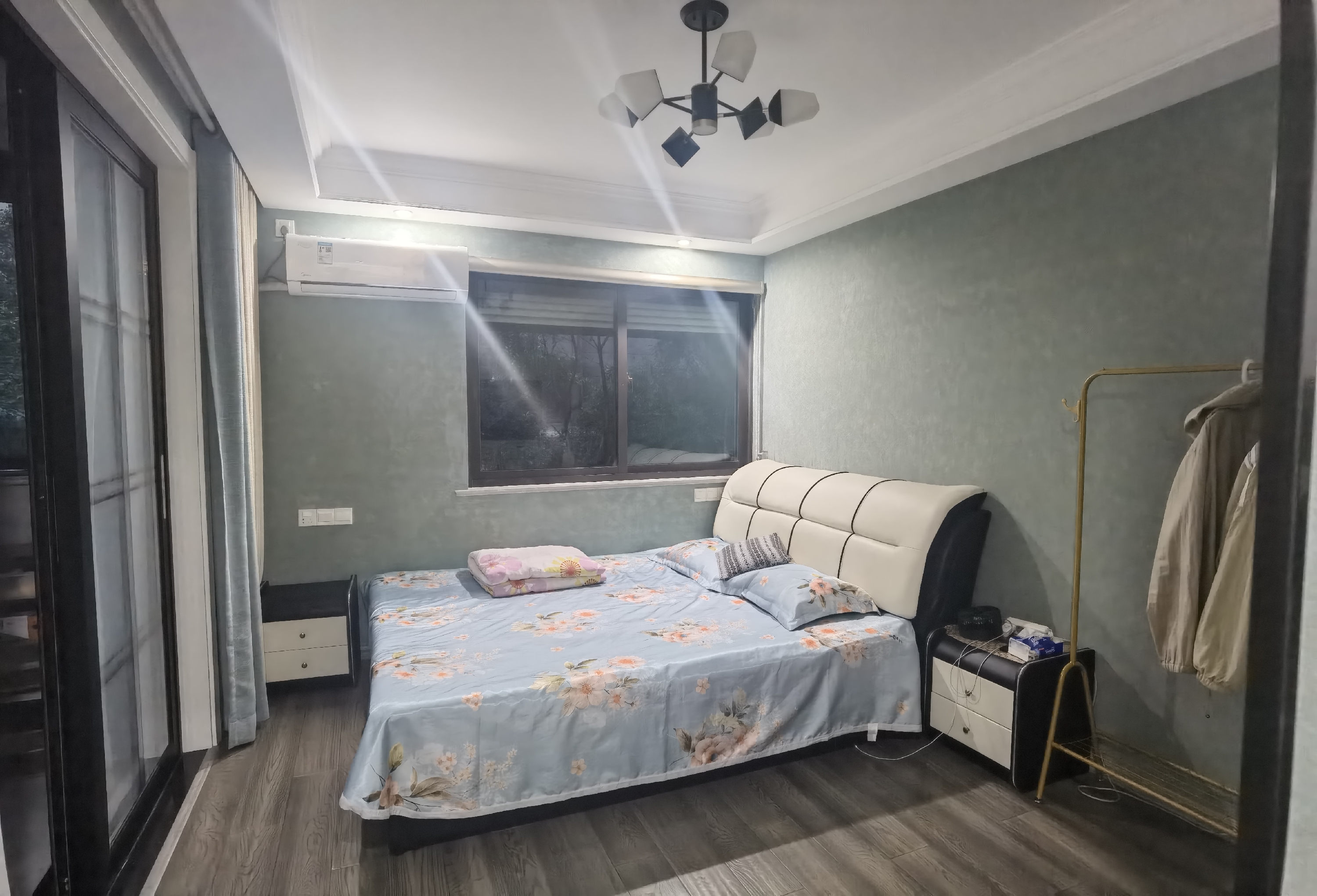 临江家园 3室2厅1卫 140m&sup2;