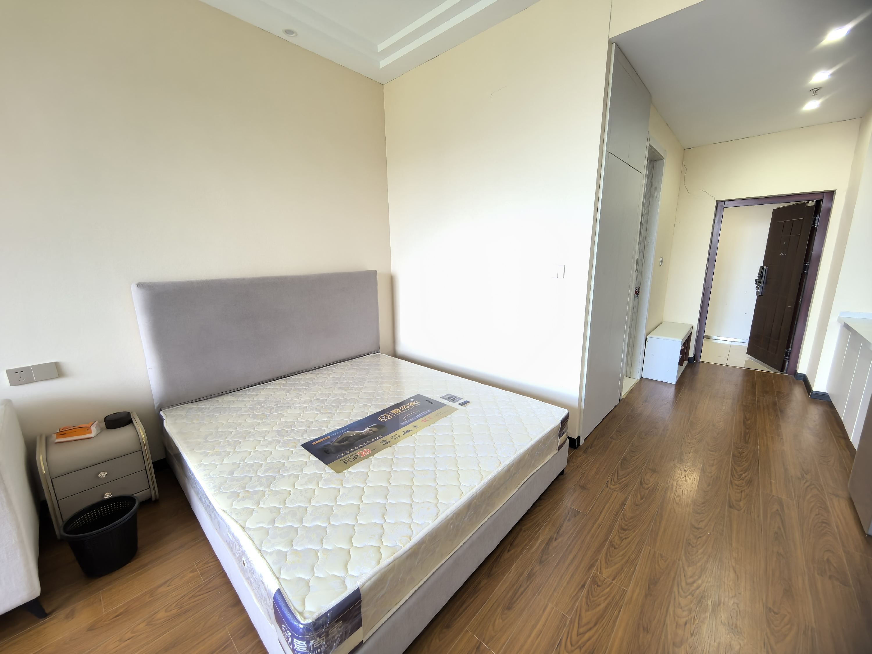 圆融堤调 1室1厅1卫 58m&sup2;