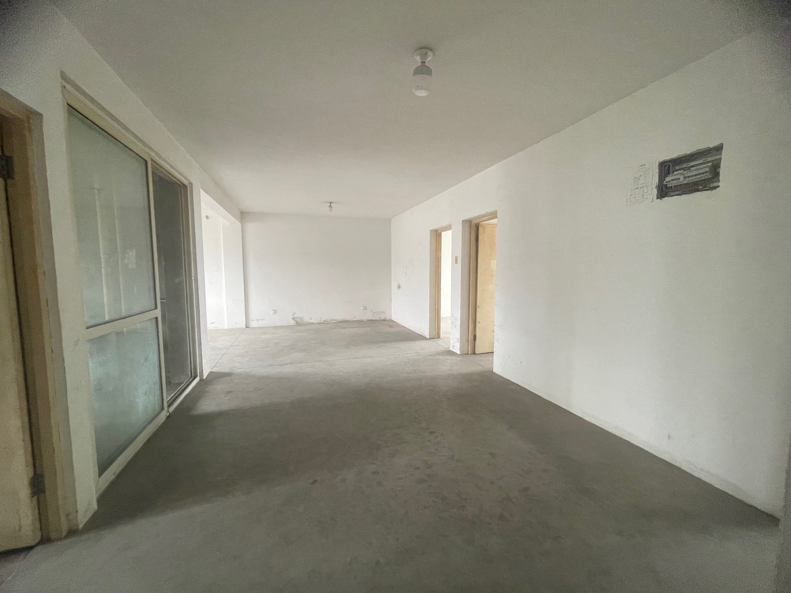 和谐怡园佳苑 3室2厅1卫 134m²