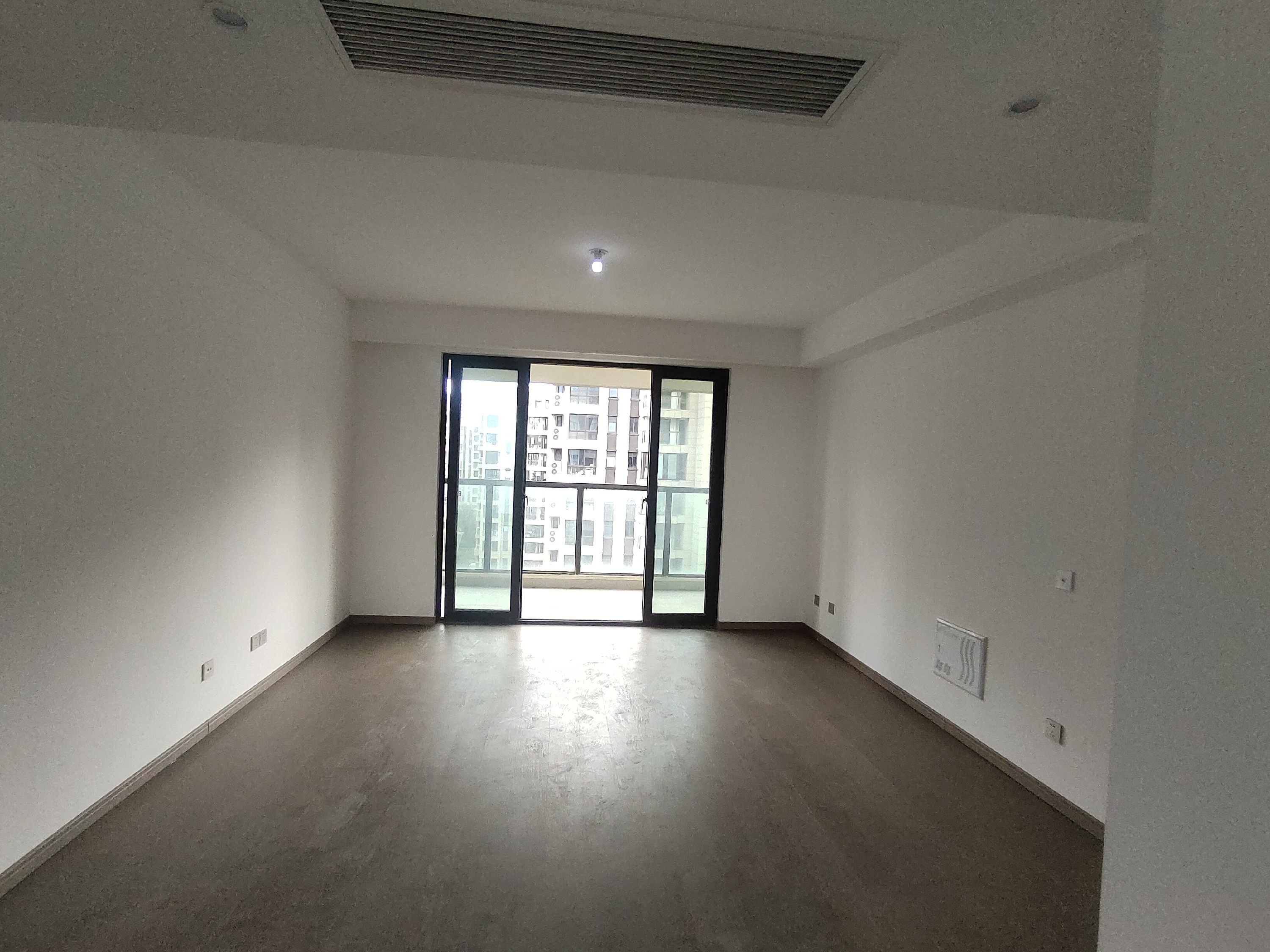 时光漫城 4室2厅2卫 126m²